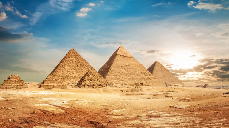 Crucero por el Nilo de 5 días entre Luxor y Asuán con escala en Kom Ombo