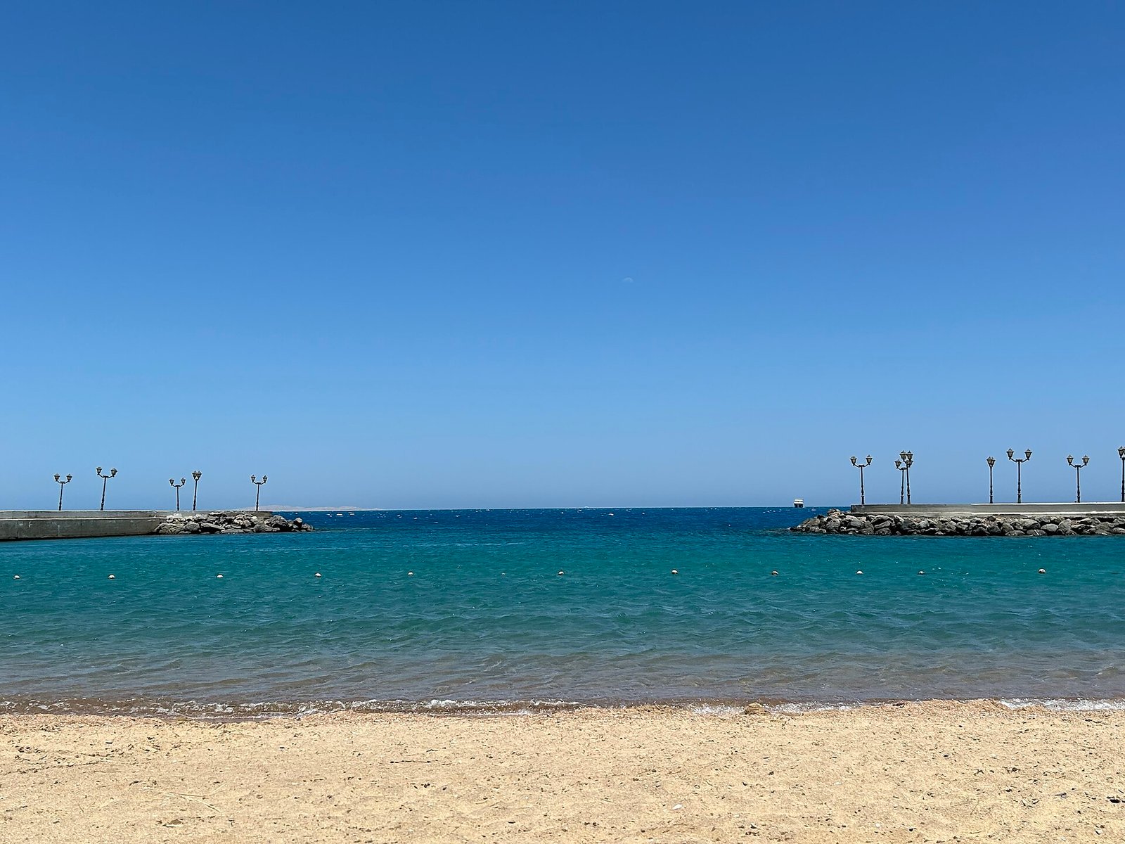 Aguas turquesa del Mar Rojo en Hurghada