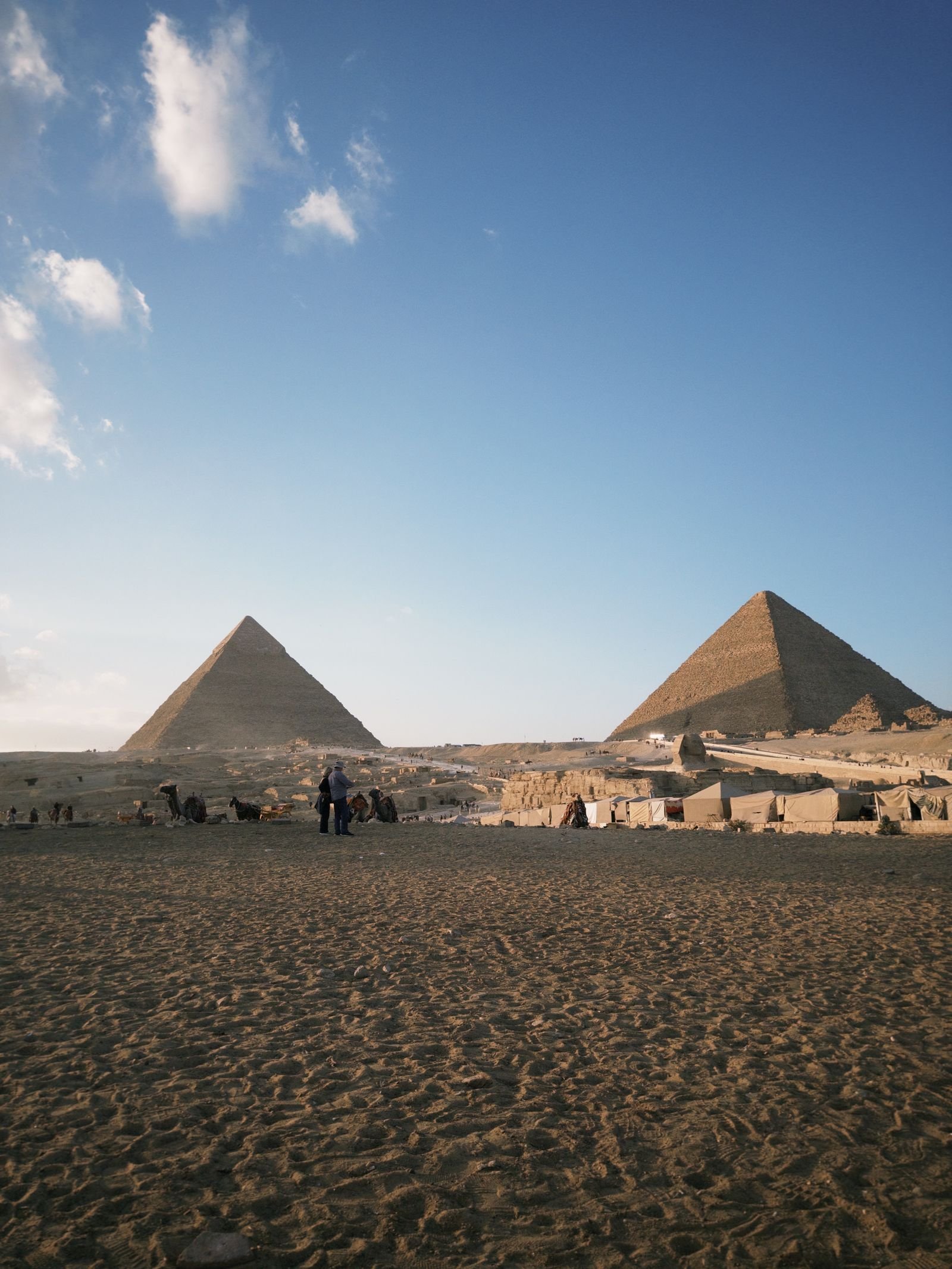 Pirámides de Giza al atardecer, viaje a Egipto Clásico de 7 días